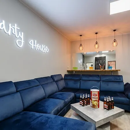 Апартаменти #Partyhouse Познань Екстер'єр фото