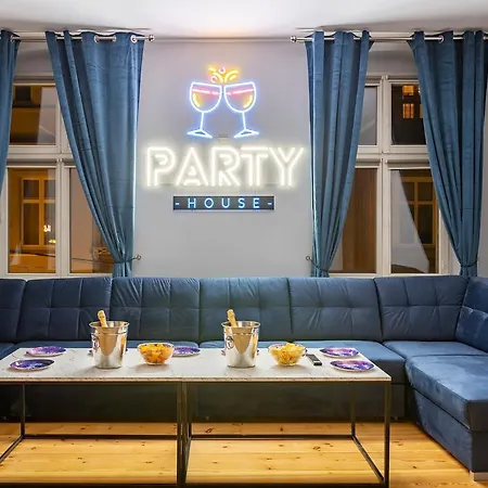 Апартаменти #Partyhouse Познань Екстер'єр фото