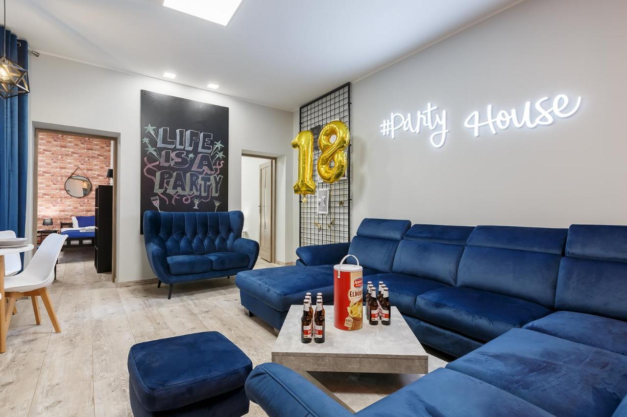 #partyhouse Апартаменти Познань